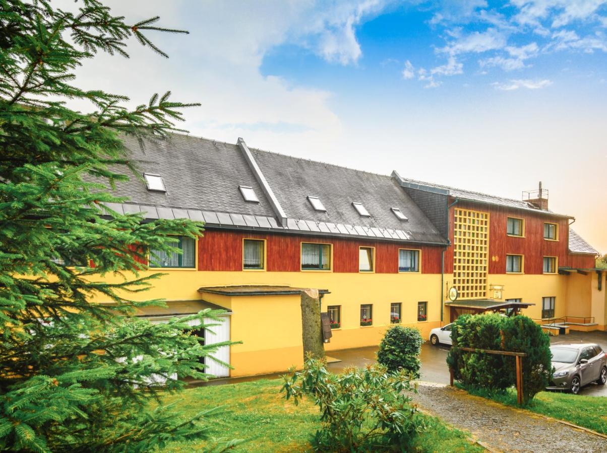 Ferienhotel Goldhuebel Neuhausen am Rheinfall Dış mekan fotoğraf
