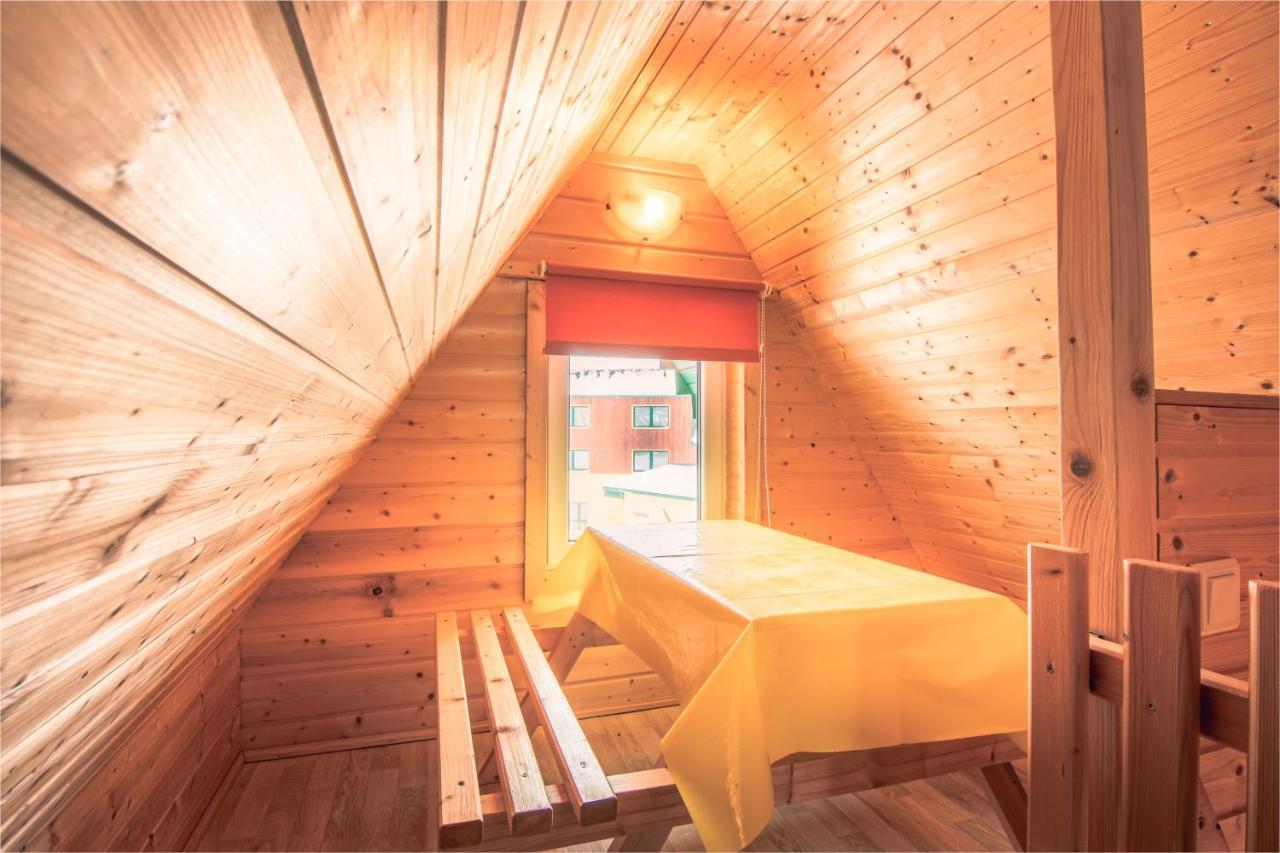 Ferienhotel Goldhuebel Neuhausen am Rheinfall Dış mekan fotoğraf